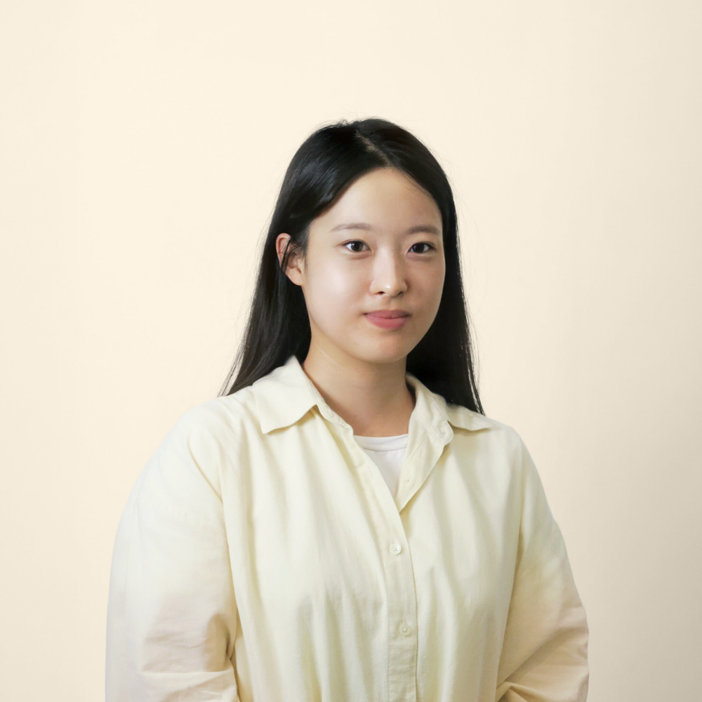 황수민_author.jpg
